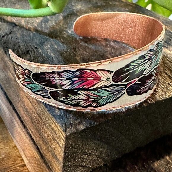 Handmade Boho Native American Cuff Bracelet, Colorful Feather Copper Bracelet,‎ - Picture 5 of 7